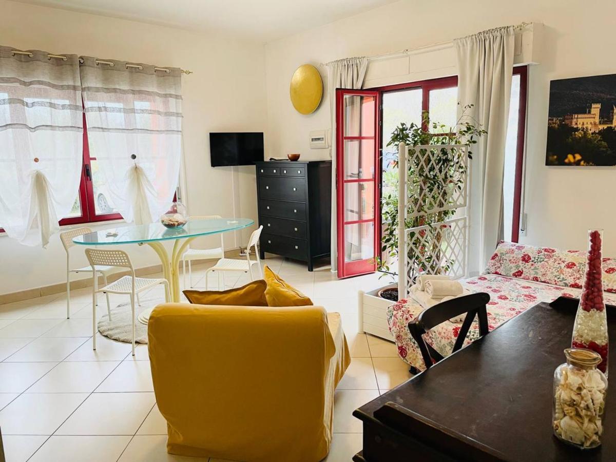 Regina Del Mare Holiday Apartments Tirrenia Buitenkant foto