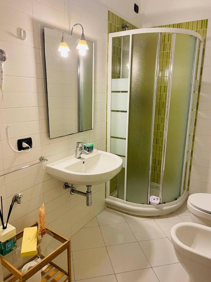 Regina Del Mare Holiday Apartments Tirrenia Buitenkant foto
