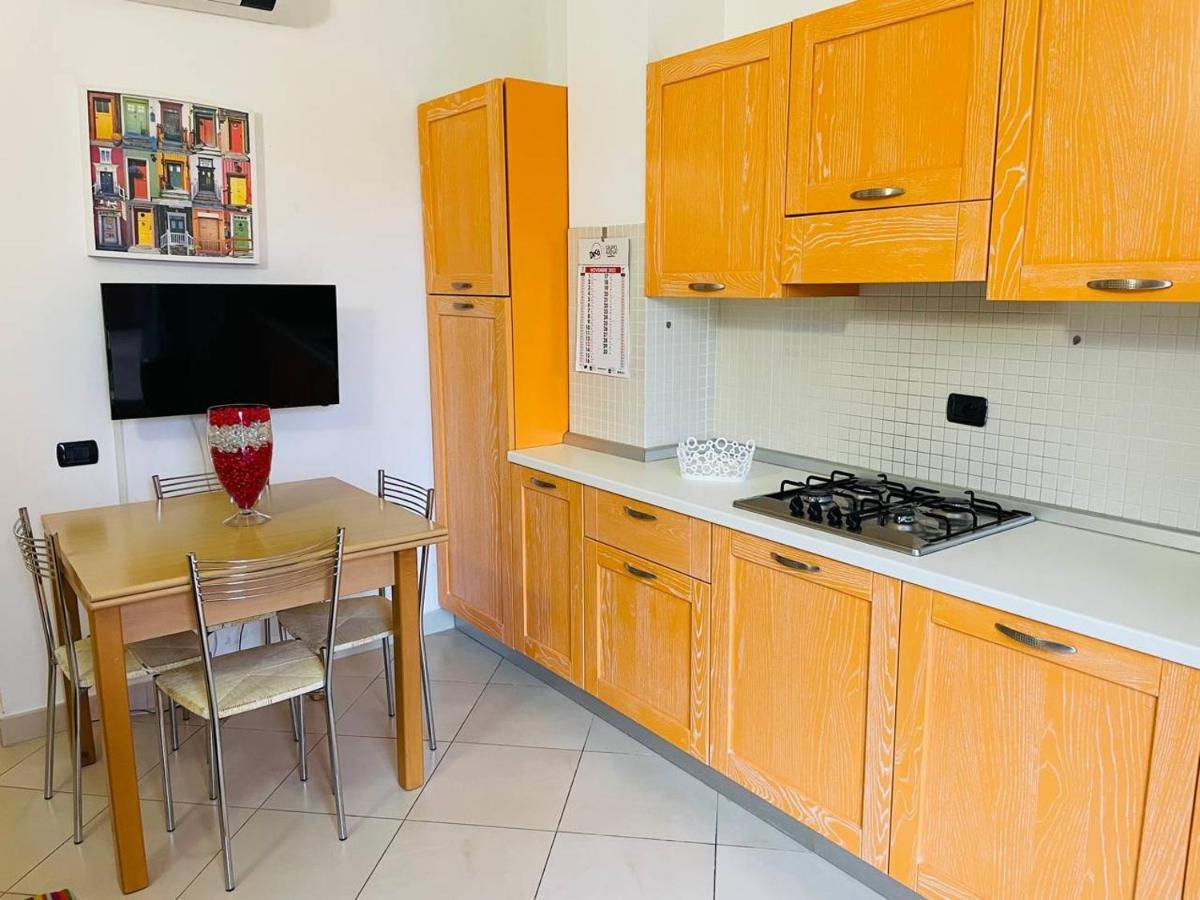 Regina Del Mare Holiday Apartments Tirrenia Buitenkant foto