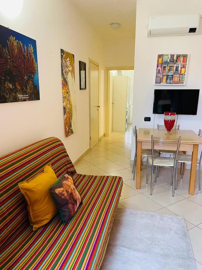 Regina Del Mare Holiday Apartments Tirrenia Buitenkant foto