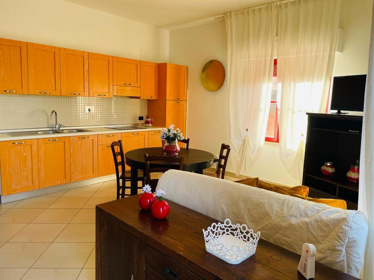 Regina Del Mare Holiday Apartments Tirrenia Buitenkant foto
