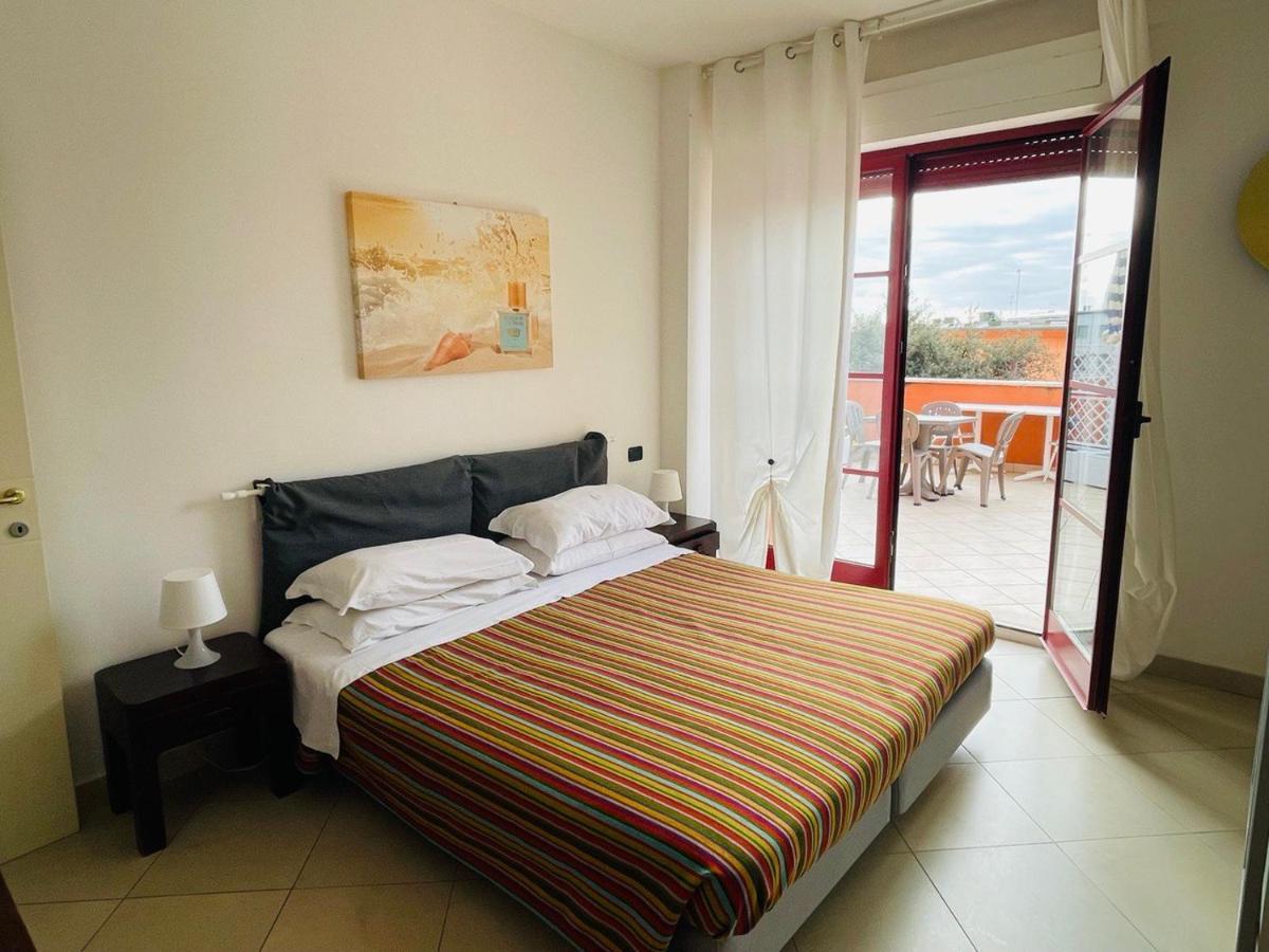 Regina Del Mare Holiday Apartments Tirrenia Buitenkant foto