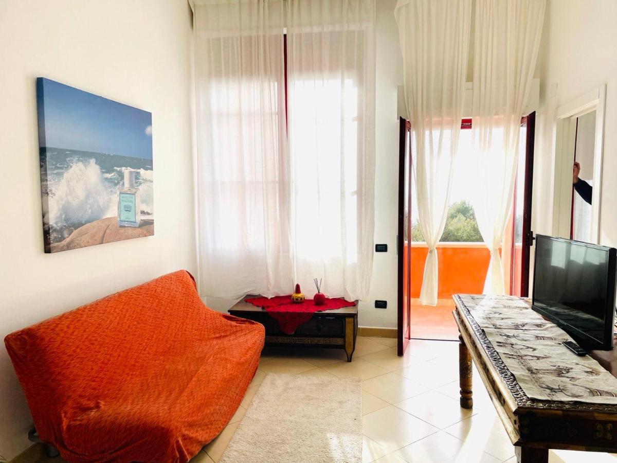 Regina Del Mare Holiday Apartments Tirrenia Buitenkant foto