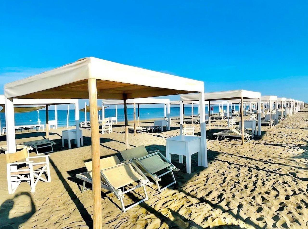 Regina Del Mare Holiday Apartments Tirrenia Buitenkant foto