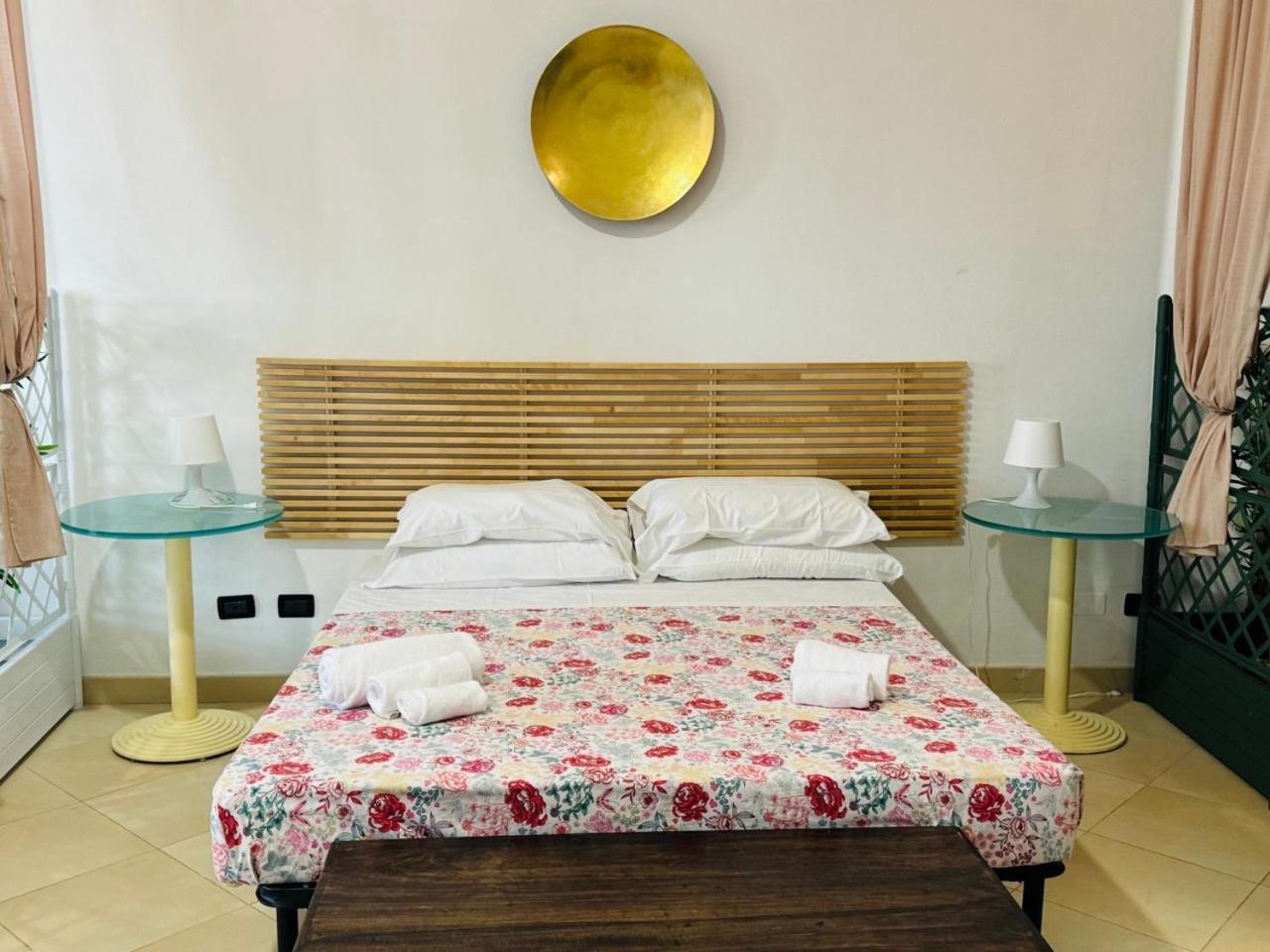 Regina Del Mare Holiday Apartments Tirrenia Buitenkant foto